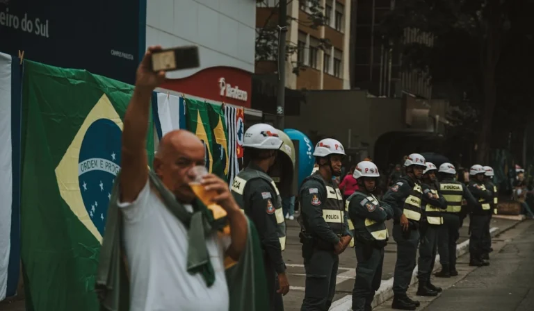 Leia mais sobre o artigo Desemprego no Brasil: Entenda os Desafios e Descubra Caminhos para Superar Essa Realidade